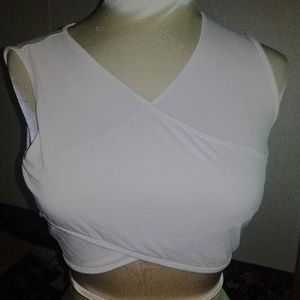 BCBGMaxazria crop top